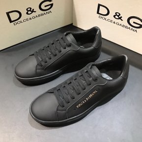 DG sneaker